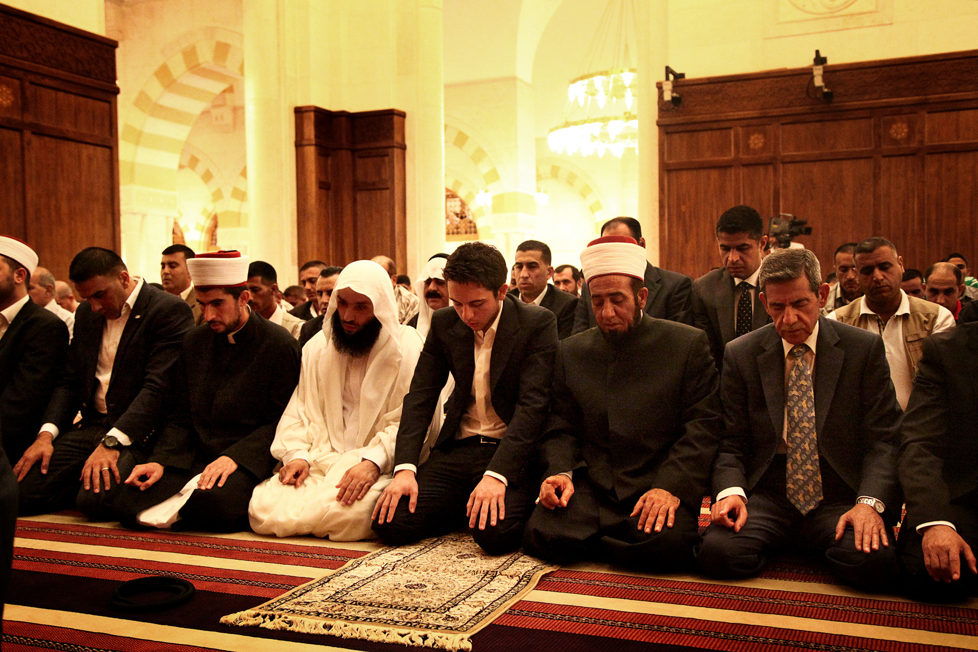 Hrh Crown Prince Al Hussein Bin Abdullah Ii Performs Eid Al-fitr Prayer 