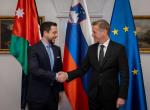 مندوبا عن الملك، ولي العهد يلتقي رئيس وزراء سلوفينيا ويؤكدان حرصهما على الارتقاء بالعلاقات بين البلدين إلى مستوى الشراكة الاستراتيجية
