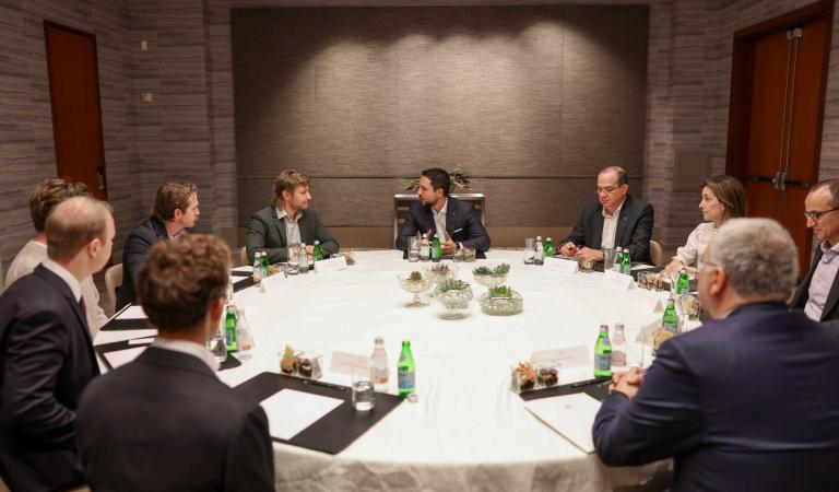 Crown Prince meets with CEOs of leading technology companies in Silicon Valley