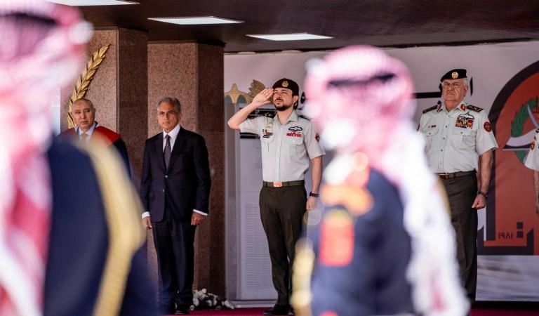 مندوبا عن الملك، ولي العهد يرعى حفل تخريج الفوج الـ 34 من الجناح العسكري بجامعة مؤتة
