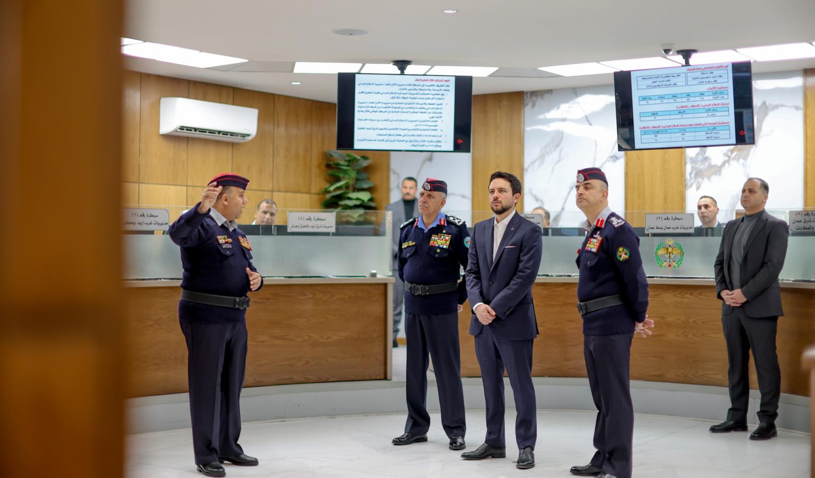 ولي العهد يزور مديرية الدفاع المدني