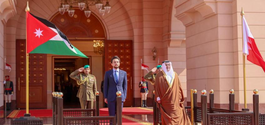 ولي العهد يصل إلى البحرين