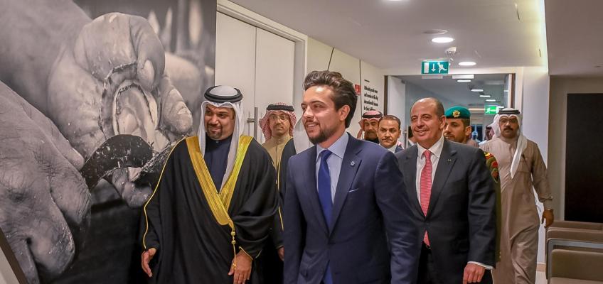Crown Prince visits Bahrain Institute for Pearls and Gemstones