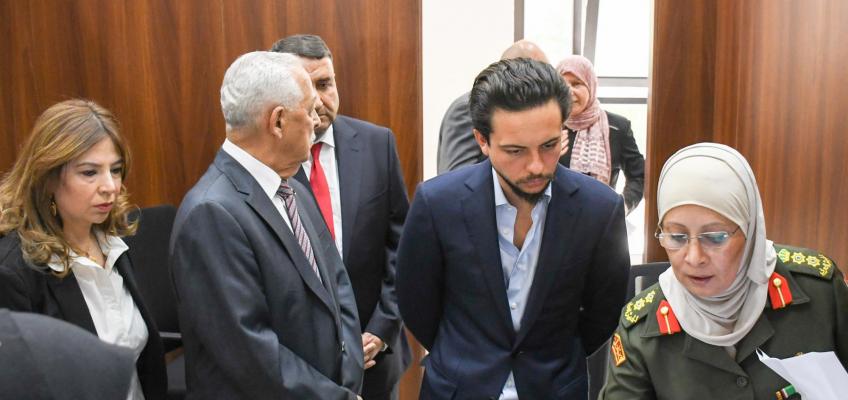 Crown Prince visits Citizen Services Department at Royal Hashemite Court