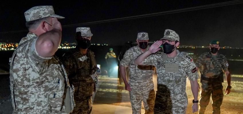 Deputising for King, Crown Prince attends night tactical exercise